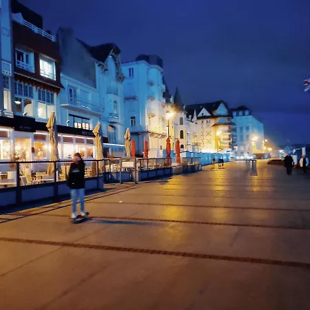 Les Petits Moussaillons וימרה